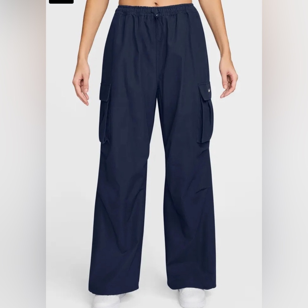 Nike Sportswear Loose Woven Cargo Pants